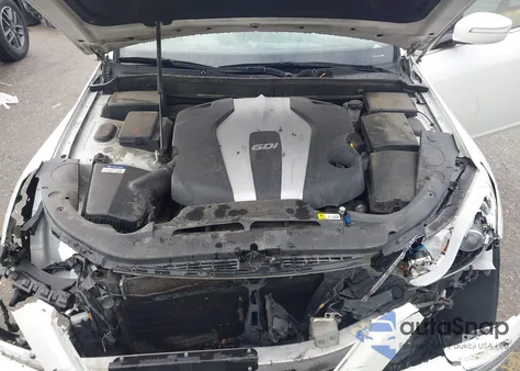 2013 Hyundai Genesis 3.8 z USA, uszkodzony, nr VIN KMHGC4DD3DU247758